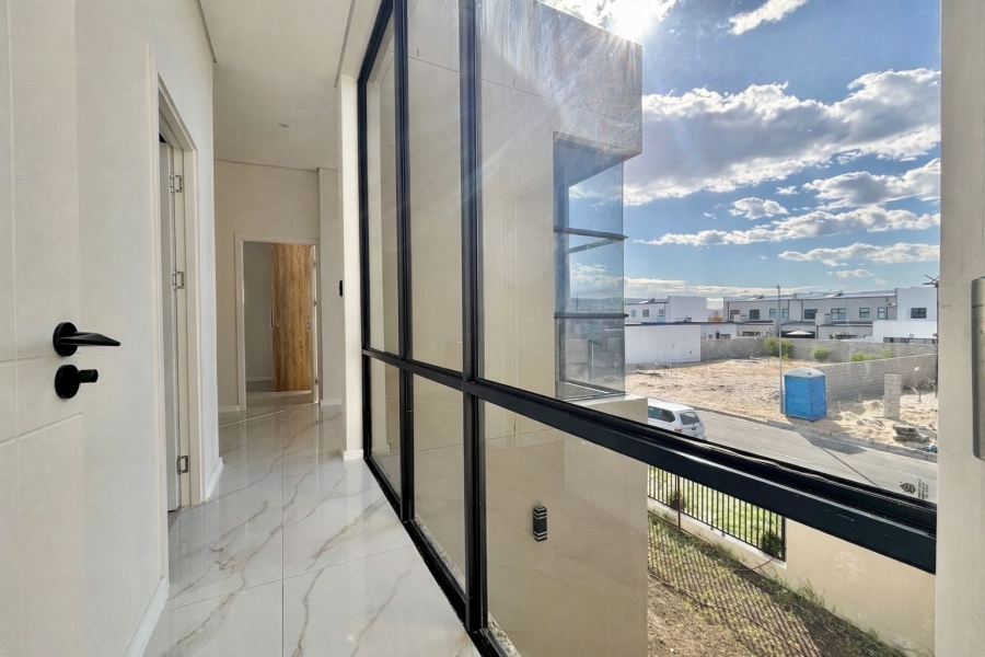 4 Bedroom Property for Sale in Sandown Western Cape